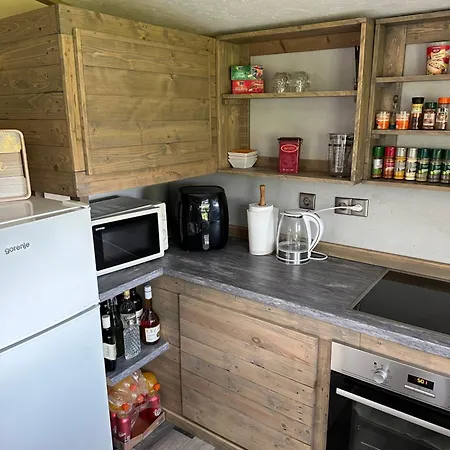 Chalet Mocvirski Tulipan Ljubljana