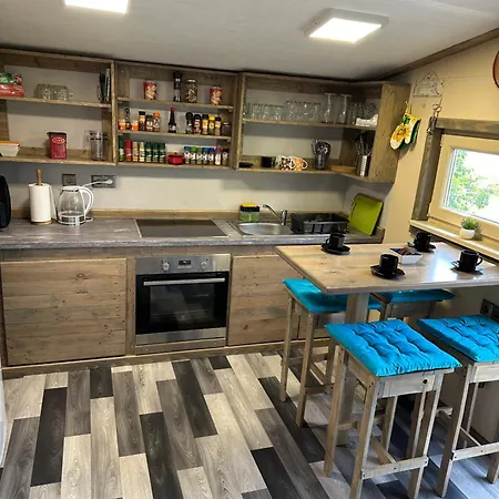 Dağ evi Mocvirski Tulipan *