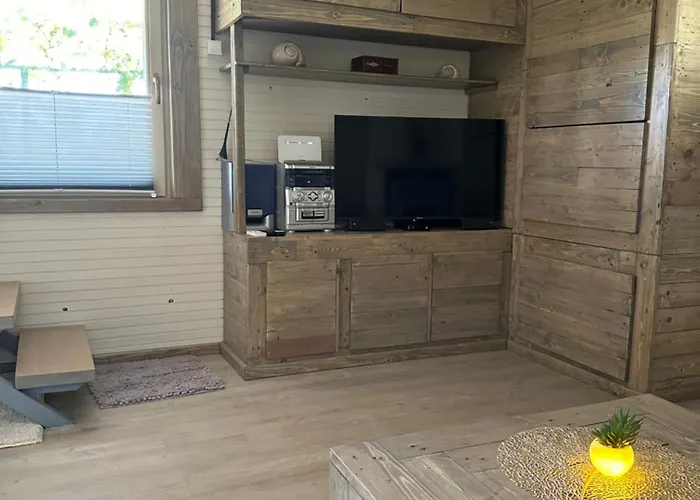 Chalet Mocvirski Tulipan *