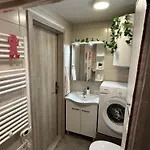 Mocvirski Tulipan Chalet Ljubljana